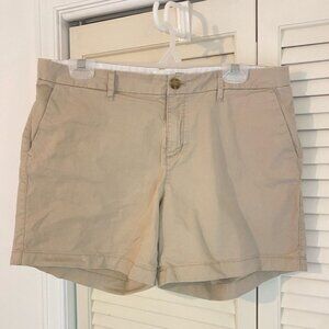 Old Navy Casual Summer Mid-Rise Women's Khaki Shorts Size 12 Beige